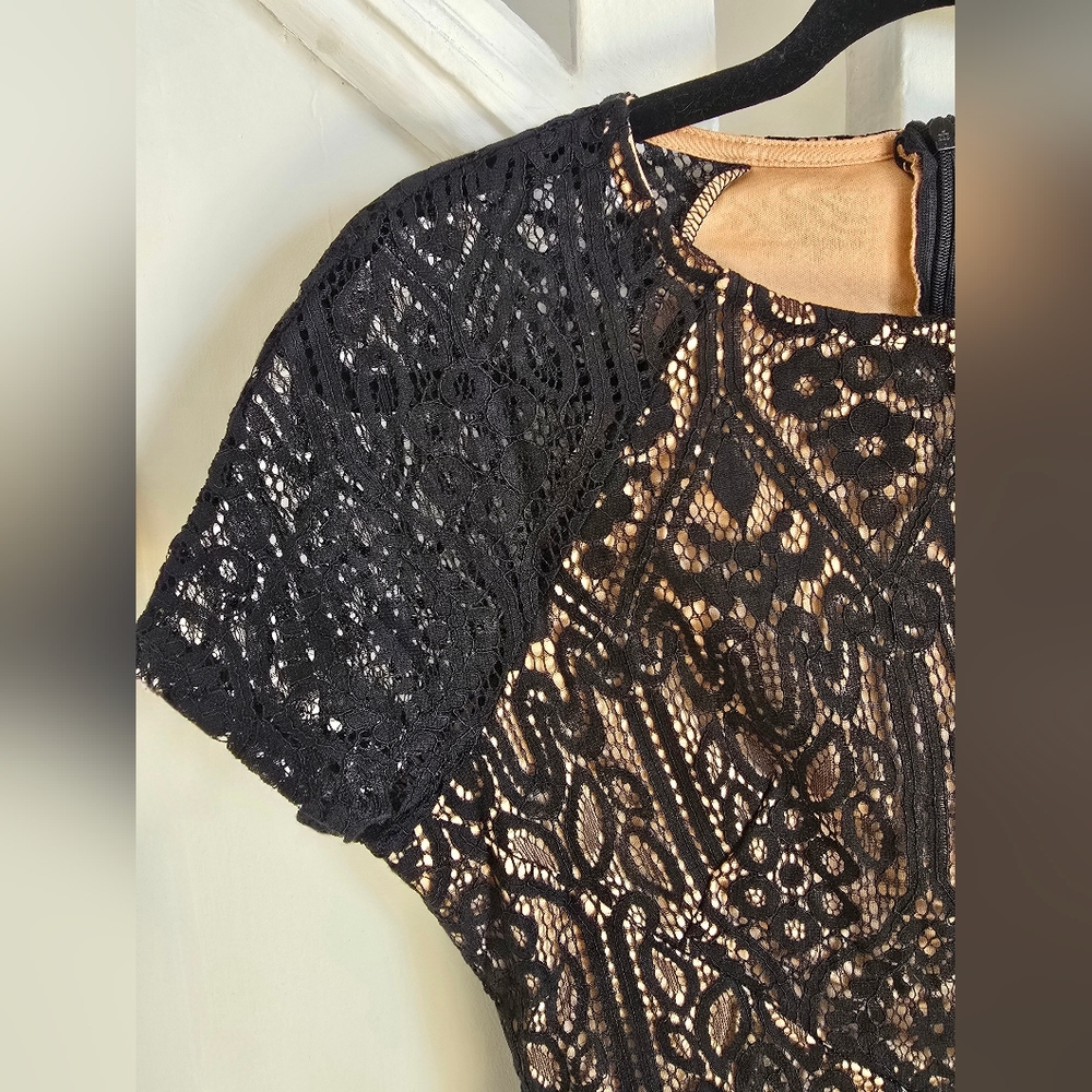 Chic Black Lace Dress